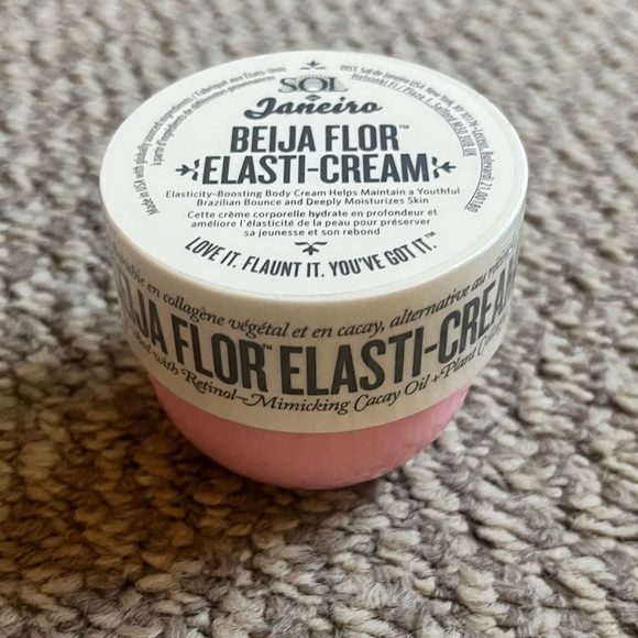 Sealed - Sol de Janeiro
Beija Flor Elasti-Cream with Collagen and Squalane - Picture 5 of 6
